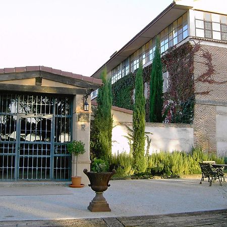 Posada Real Del Pinar Pozal De Gallinas ภายนอก รูปภาพ