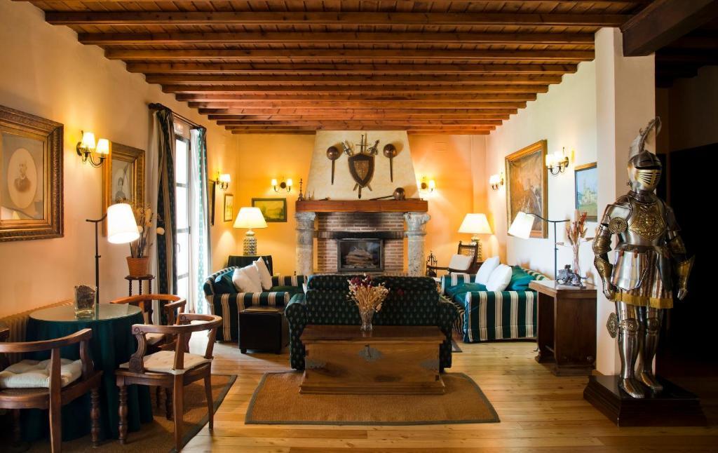 Posada Real Del Pinar Pozal De Gallinas ภายนอก รูปภาพ